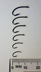 Mustad Signature C49SNP-BR Curved Caddis/Scud Fly Hooks in sizes #8 to #16 - Picture 1 of 6