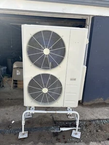 4 used Carrier mini split air conditioner & 2 Compressors - Picture 1 of 4