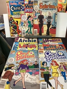 9 COMIC LOT ARCHIE COMICS BETTY & VERONICA LAUGH SABRINA CHERYL BLOSSOM - Picture 1 of 10