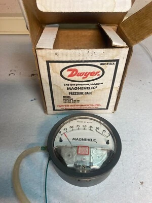 Dwyer Instruments 2000-00 Dwyer Magnehelic Pressure Gauge,0 To 0.25 In H2o - Image 1 of 4