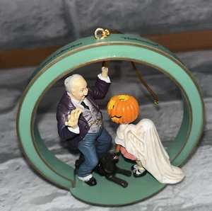 Norman Rockwell Halloween Christmas Collection Ornament Ghost 1987 - Picture 1 of 6