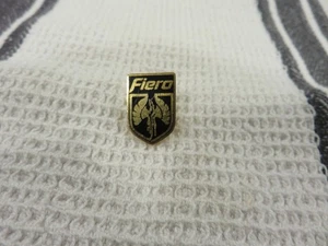 Cappello Vintage Pontiac Fiero Logo Emblema 3/4" Spilla Bavero Oro/Nero Mai Usato - Foto 1 di 2