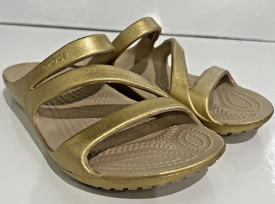 CROCS Kadee II Slide Sandals Metallic Gold Shoes 210147-710 Women's 7 - Image 1 of 4