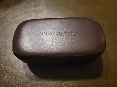 Коричневый кожаный чехол для солнцезащитных очков Louis Vuitton - Изображение 1 из 3