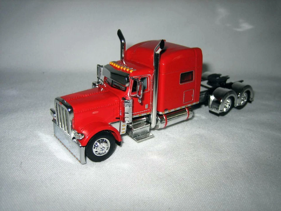 1/64 DCP 213 389 Pete 70” Sleeper Cab (Red) - Image 1 of 3