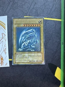 Yugioh Blue-Eyes White Dragon SDK-001 Ultra Rare 157πNM LP +π - Picture 1 of 6