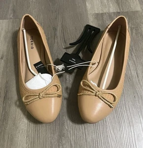 Torrid Damen-Slipper gewebt flache Schuhe mit Schleife 11WW hellbraun gewebt khaki Kappe Zehe Loafer - Bild 1 von 4