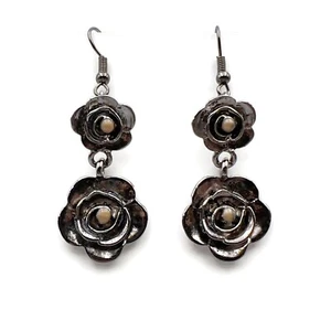 Antiqued Tone Petal Flower Faux Pearl Drop DangleWire Fashion Earrings - Picture 1 of 12