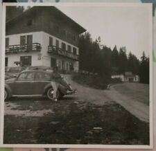 Foto VW Käfer Chambres Restaurant 1961 woman girl Slowenien car werbung W24