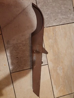 BSA B175 CHAIN GUARD CHAINGUARD - Image 1 of 4