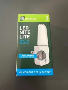 Greenlite LED Nitelite Light Lamp Dusk To Dawn Built In Sensor Device 2 Pack - Picture 1 of 6