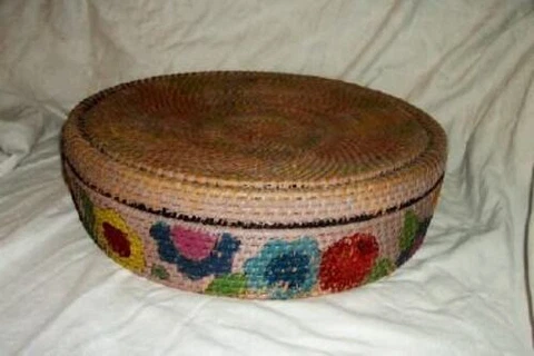 VICTORIAN WICKER RATTAN SEWING BASKET HP FLOWERS LINED MUTED AGED LARGE 1910 Cover