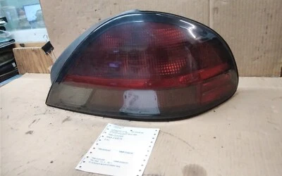 Pontiac Grand Am GT 2002 cuarto montado lado derecho luz trasera lámpara    Foto 1 de 4