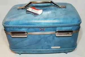 VTG AMERICAN TOURISTER BLUE TRAIN CASE MAKEUP COSMETIC VANITY HARD LUGGAGE W/KEY - Picture 1 of 12