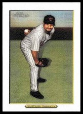 BB Johan Santana 2005 Topps Turkey Red White Minnesota Twins #160A Glove on Knee