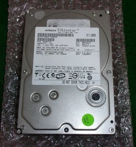 Hitachi HUA721010KLA330 0A35772 Hard Drive 1TB 3.5" SATA - Picture 1 of 4
