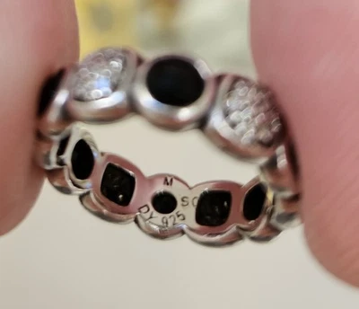 Banda de eternidad David Yurman de plata esterlina con diamantes y piedra negra talla 6 Foto 1 de 2
