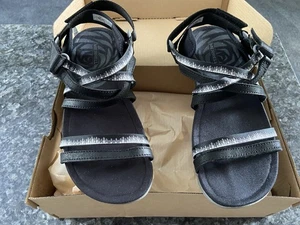 Womens Merrell Sandals Size 5 Black New - Picture 1 of 11
