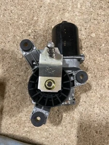 ACDelco 15036007 GM Original Equipment Windshield Wiper Motor GMC CHEVY 1988-99 - Picture 1 of 5