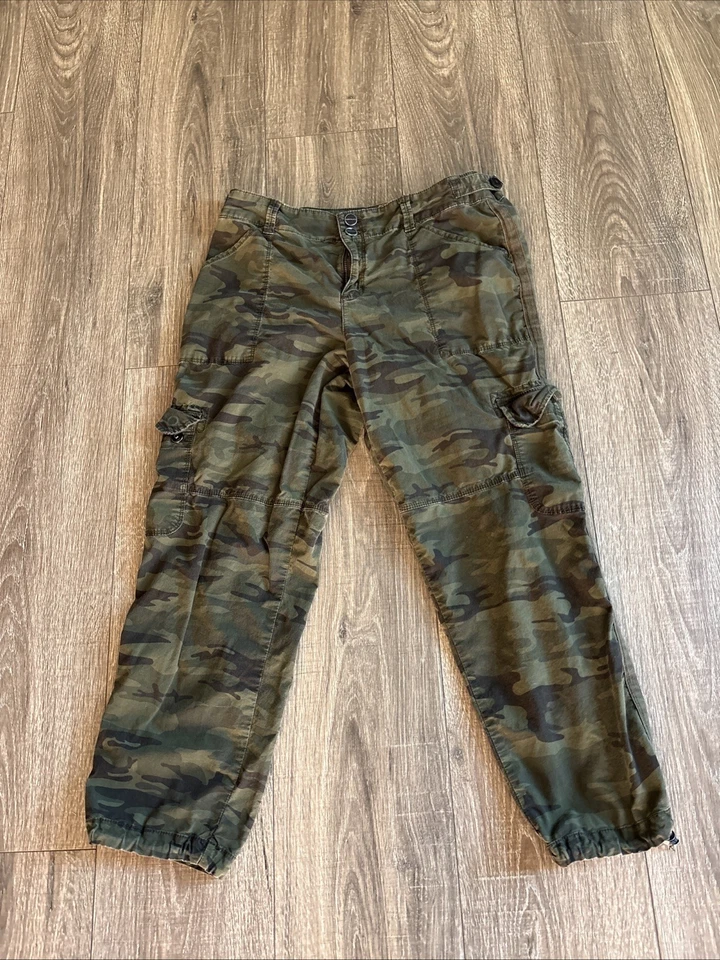 Capris de carga Sanctuary estándar excedente talla 29 Foto 1 de 3