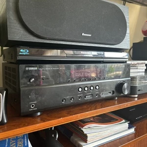 Yamaha RX-V377 Receiver Stereo Surround Sound Theater With Remote Bundle Tested - Picture 1 of 2