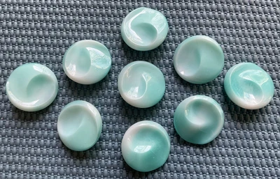 "9 botones de vidrio remolino blanco verde menta antiguos a juego - 1"" - lote antiguo" Foto 1 de 4