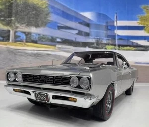 Danbury Mint 1968 Plymouth Road Runner 383 Silver/Black RARE 1:24 Box Paper* - Picture 1 of 24