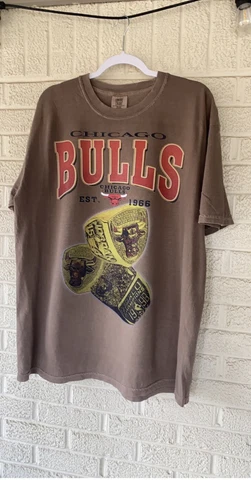 Chicago Bulls Vintage 1998 NBA Basketball Championship T-shirt Size Extra Large Cover
