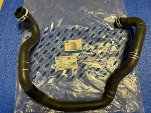 NEW GENUINE FORD RADIATOR HOSE 1.5D FOCUS KUGA C-MAX CONNECT # 8V61-8286-KF - Picture 1 of 3