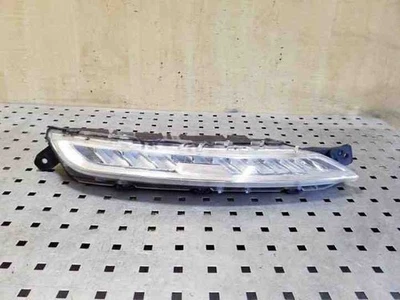 Citroen C4 Grand Picasso II additional headlight front right 89209021 26210637 - Image 1 of 4
