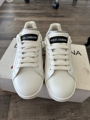 Zapatillas Dolce & Gabbana blancas y plateadas portofino Foto 1 de 4