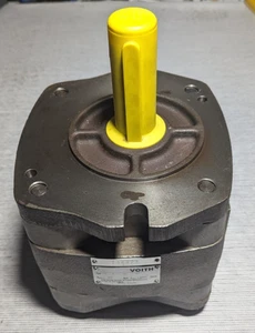 Voith Hydraulikpumpe Innenzahnradpumpe IPH6-80 101 330bar 2500U/min 258971 - Bild 1 von 8