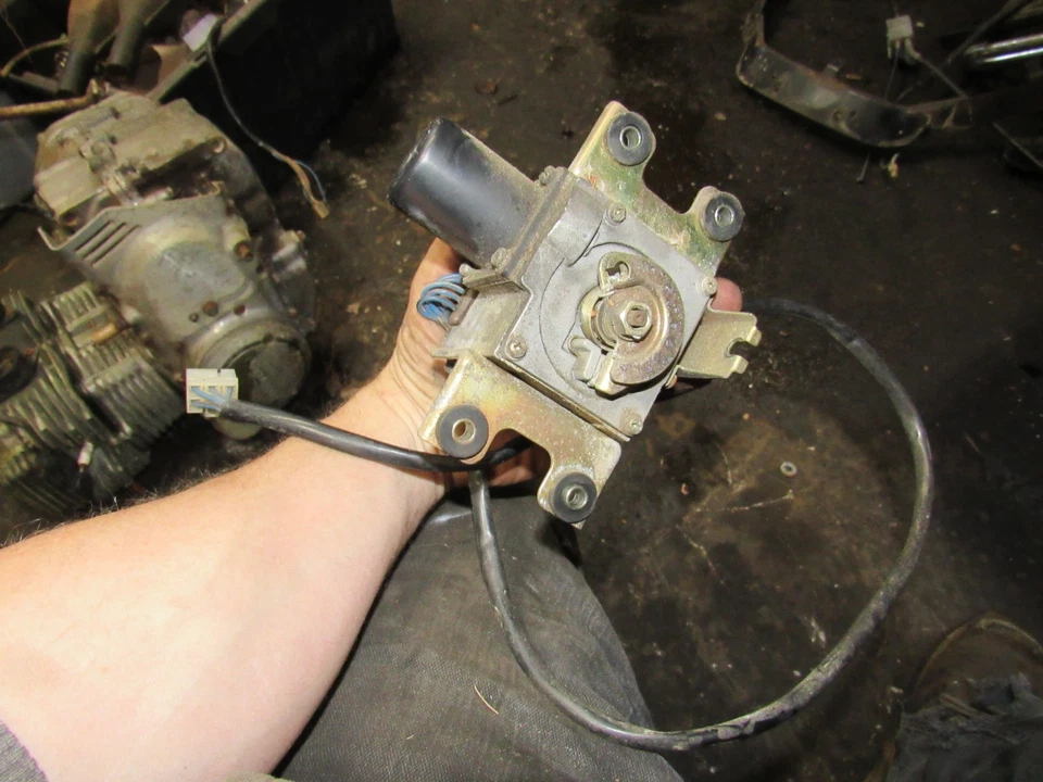 1986 suzuki gv1400 cavalcade cruise control motor servo unit - Image 1 of 1