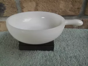VINTAGE WHITE MILK GLASS SOUP BOWL WITH HANDLE 4-3/4" - Picture 1 of 7