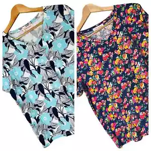 Lot (2) FRESH PRODUCE Women's XL V-Neck Floral Short Sleeve Tropical Beach Shirt - Picture 1 of 10