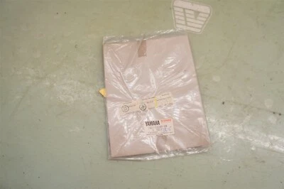 Yamaha 1982 IT175J FUEL TANK EMBLEMS NOS NEW IT 175 *2526 - Image 1 of 4