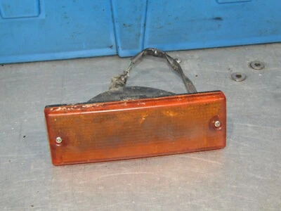 1988-1995 Isuzu pickup OEM luz indicadora lateral de estacionamento lateral do motorista 89 90 91 92 93 94 - Imagem 1 de 3
