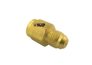 "Accesorio restrictor de entrada de aceite turbo 4 AN EN LÍNEA - 4 AN macho a -4 AN hembra 0,035" - Imagen 1 de 1