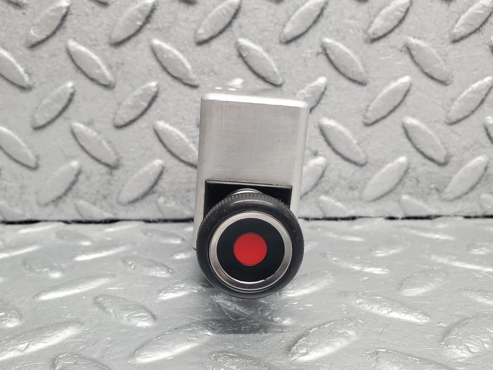 ⚙50498⚙ Interruptor de luz de peligro Mercedes-Benz W108 280SE 3.5 Bosch 0335240002 Foto 1 de 4