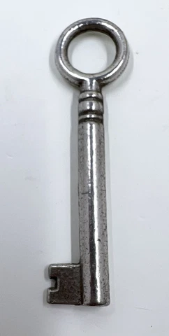 Antique Fancy Ornate Hollow Open Barrel Metal Steel Skeleton Key 2” Cover