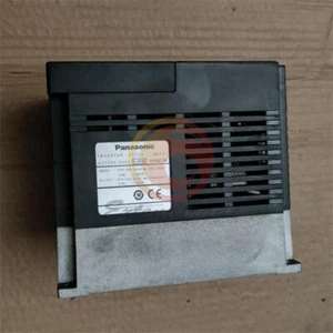 Inversor Panasonic AVF200-0042 200V 0.4KW Panasonic AVF200-0042 USADO 1 PIEZA - Imagen 1 de 6