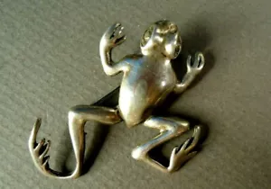 Unusual Sterling Silver Frog Pin Brooch, 9.8 grams - Picture 1 of 4