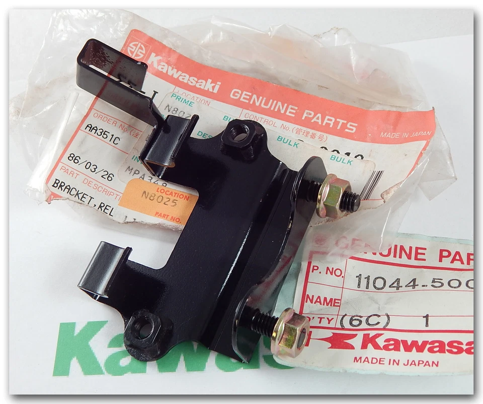 KAWASAKI 1985-1987 ZX600 1987 NINJA 600RX RELAY BRACKET 11044-5001 NOS - Image 1 of 1