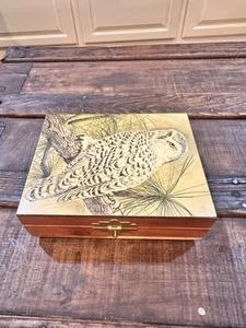 "Caja de recuerdo vintage de madera de cedro búho de nieve baratija joyería 6,5""x5""" - Imagen 1 de 9