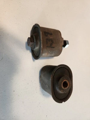 Dodge Aspen 1976 Plymouth Volare hoja ojo de resorte perno buje Foto 1 de 2