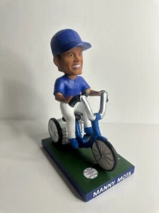 Manny Mota Signed Tricycle Bobblehead Dodgers PSA AN44975 - Picture 1 of 5