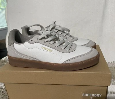 Treinador feminino retrô elegante Superdry, branco, EUA 7 - Imagem 1 de 4