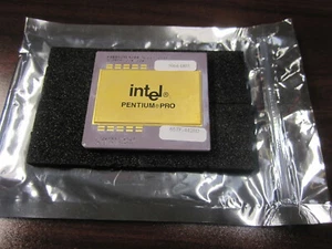 VINTAGE Intel Pentium Pro SL22T/SL22V 200MHz 256 Cache Socket 8 GOLD Top CPU - Picture 1 of 1