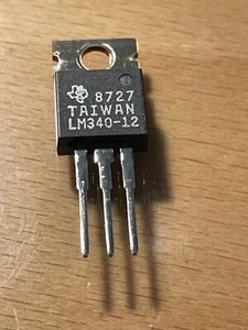 LM340-12 - REGULADOR DE VOLTAJE, LINEAL 12V 1.5A, TO-220. - Imagen 1 de 3