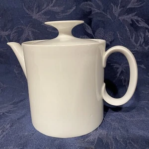 Vintage Thomas Rosenthal Germany Porcelain Pitcher with Lid - Picture 1 of 11